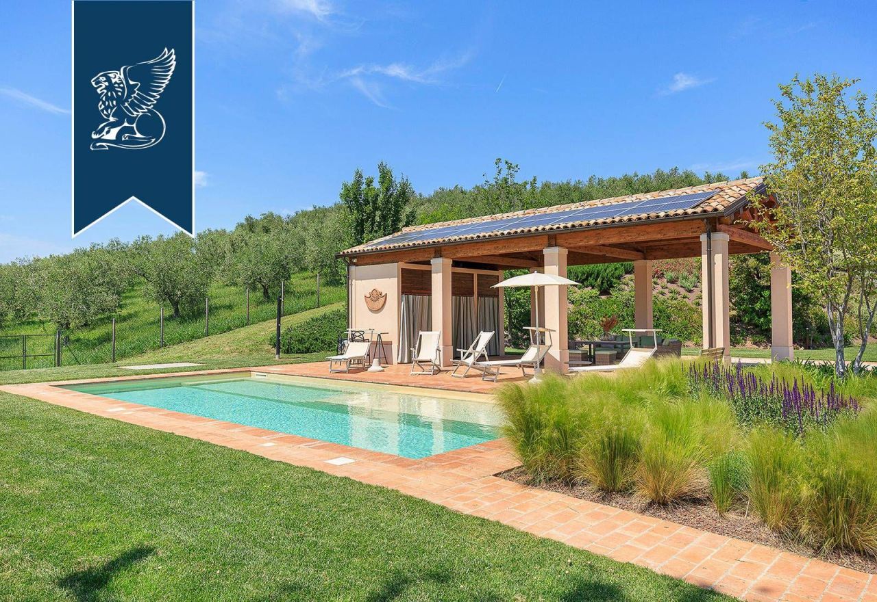 Вилла в Форли-Чезене, Италия, 350 м² - фото 12