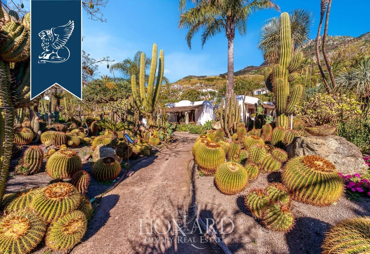 Вилла в Неаполе, Италия, 2 450 м² - фото 12