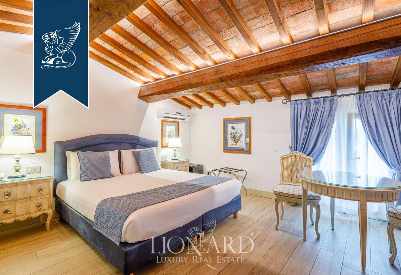 Отель, гостиница во Флоренции, Италия, 5 700 м² - фото 12