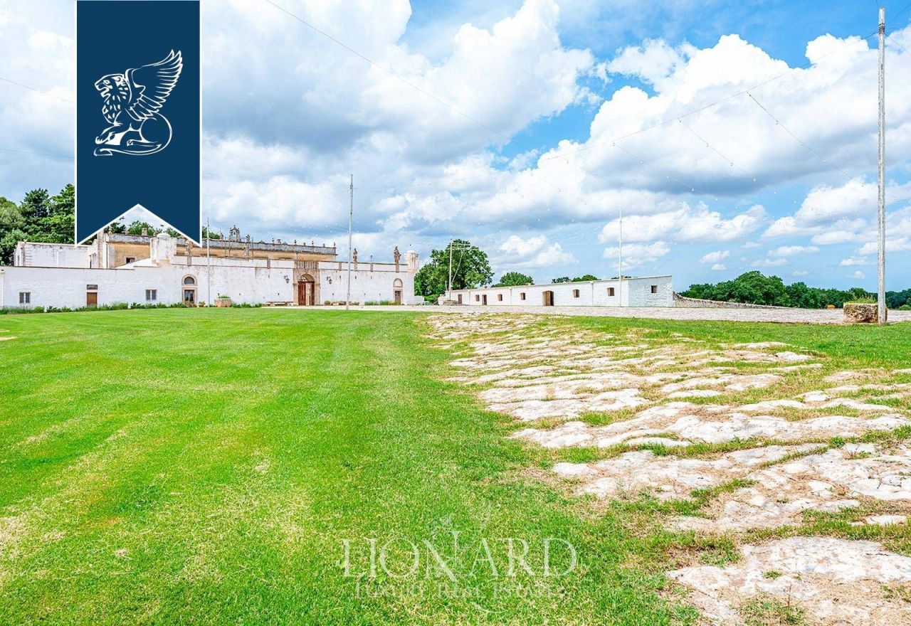 Вилла в Таранто, Италия, 3 850 м² - фото 12