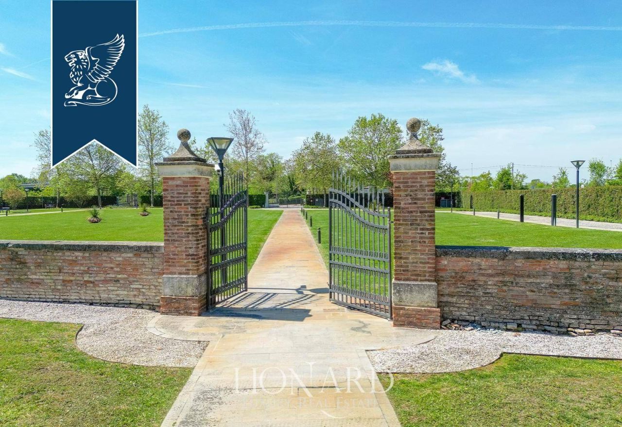 Вилла в Падуе, Италия, 3 200 м² - фото 12