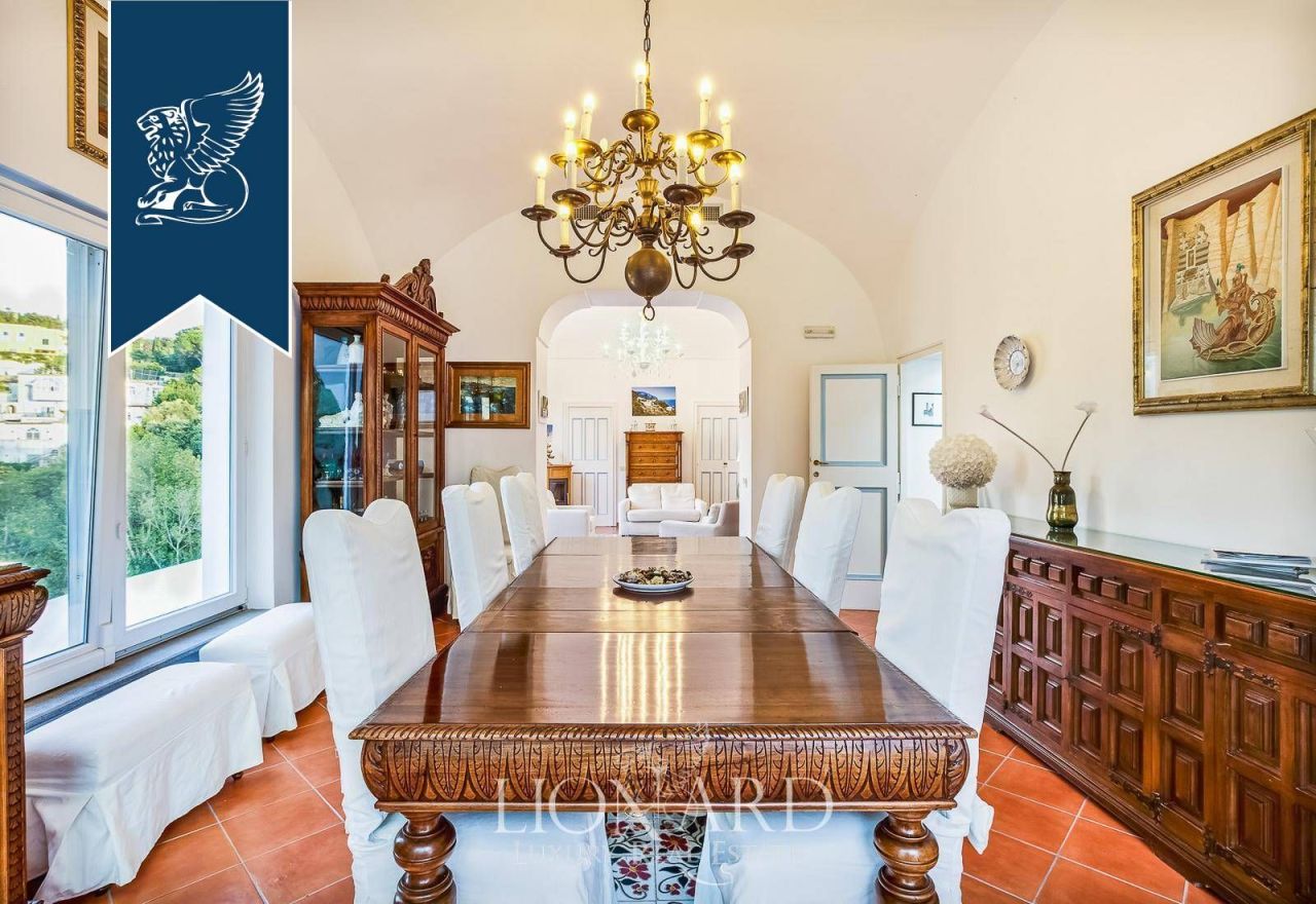 Вилла на Капри, Италия, 500 м² - фото 11