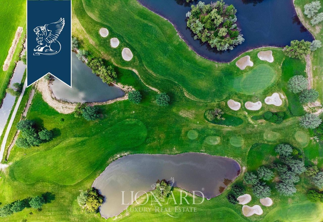 Вилла в Кремоне, Италия, 19 000 м² - фото 11