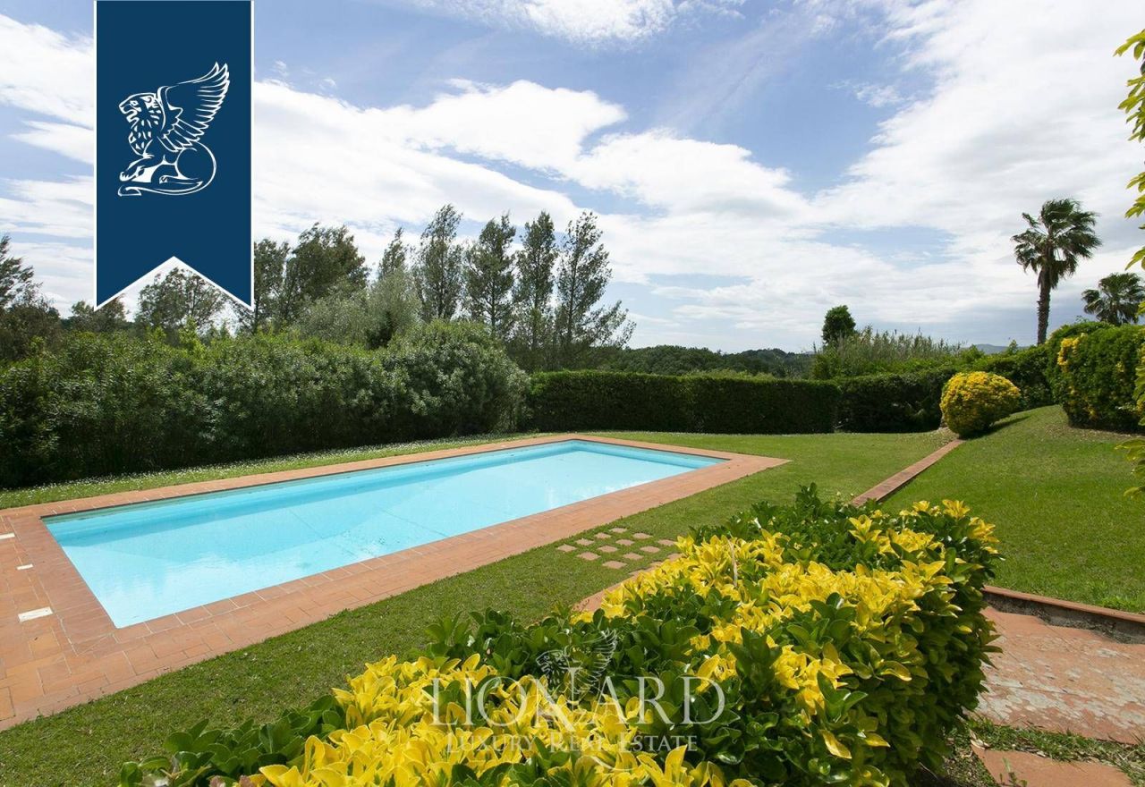 Вилла в Креспине, Италия, 1 500 м² - фото 11