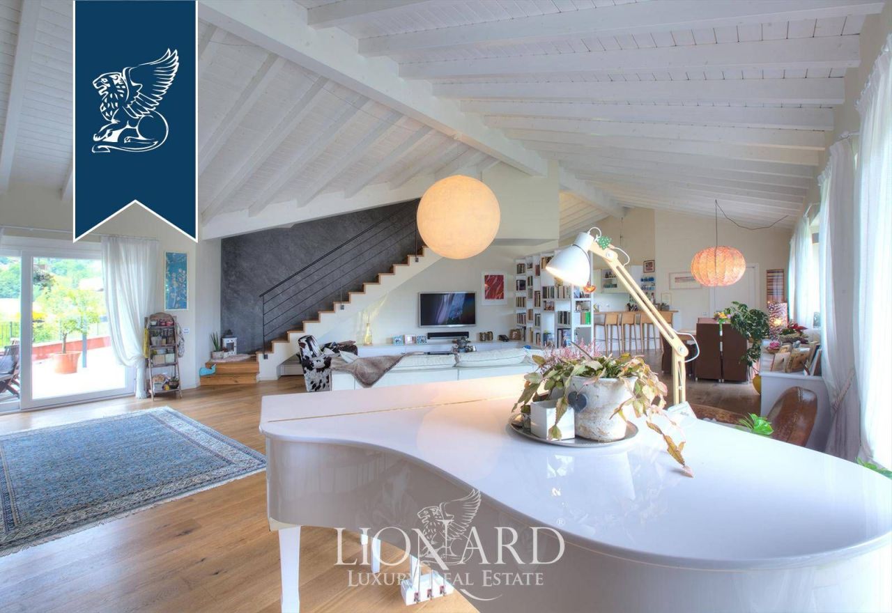 Дом в Бергамо, Италия, 2 400 м² - фото 11