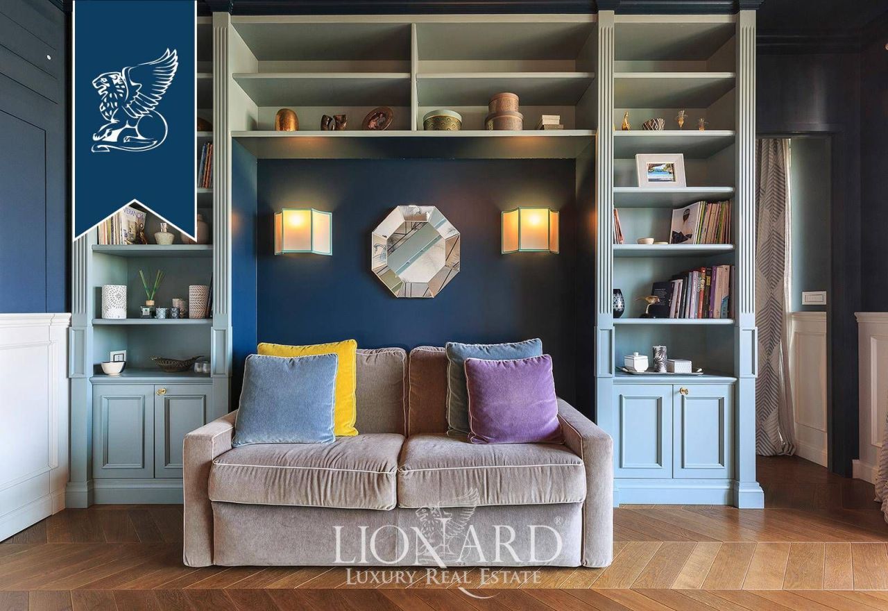 Апартаменты в Милане, Италия, 257 м² - фото 12