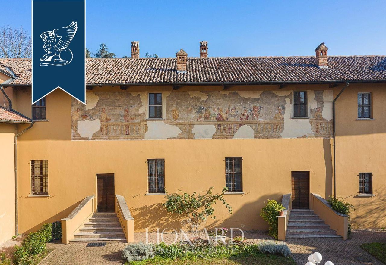 Замок в Павии, Италия, 2 800 м² - фото 11