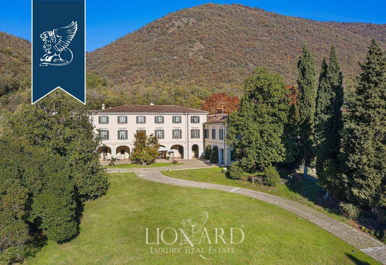 Вилла в Брешии, Италия, 3 500 м² - фото 11