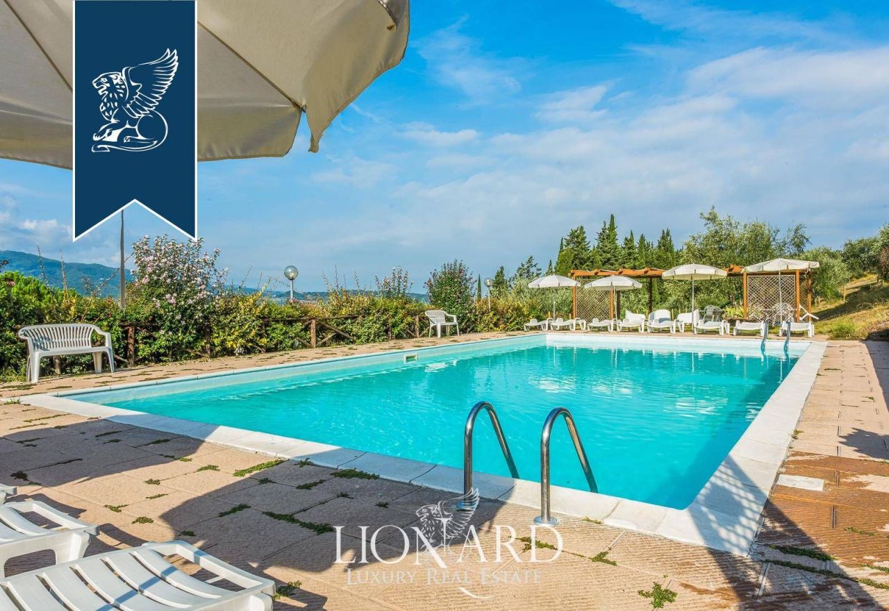 Ферма во Флоренции, Италия, 3 099 м² - фото 11