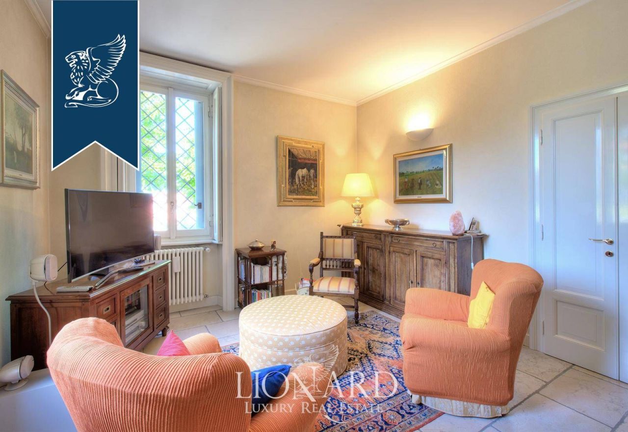 Вилла в Варесе, Италия, 550 м² - фото 11