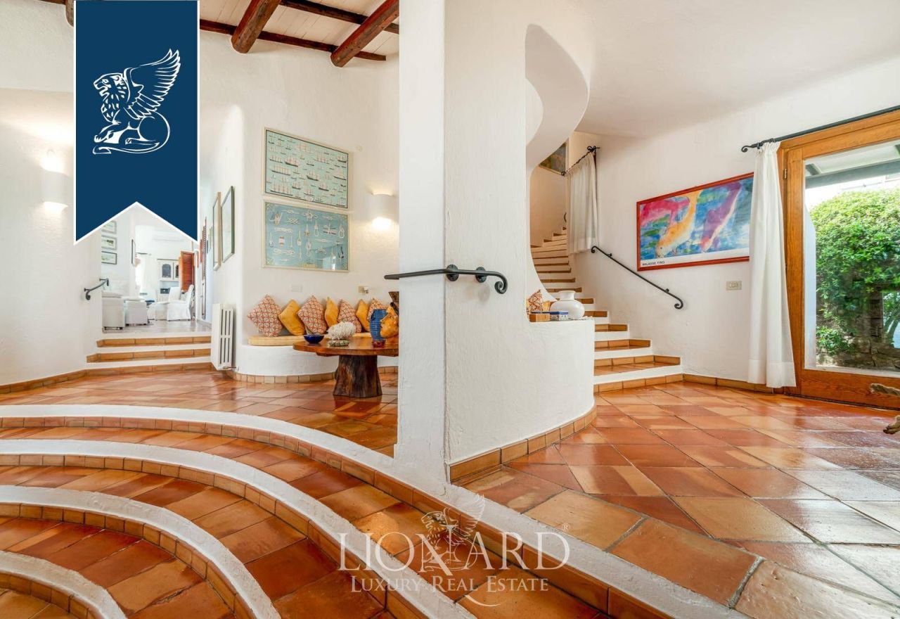 Вилла в Палау, Италия, 476 м² - фото 11