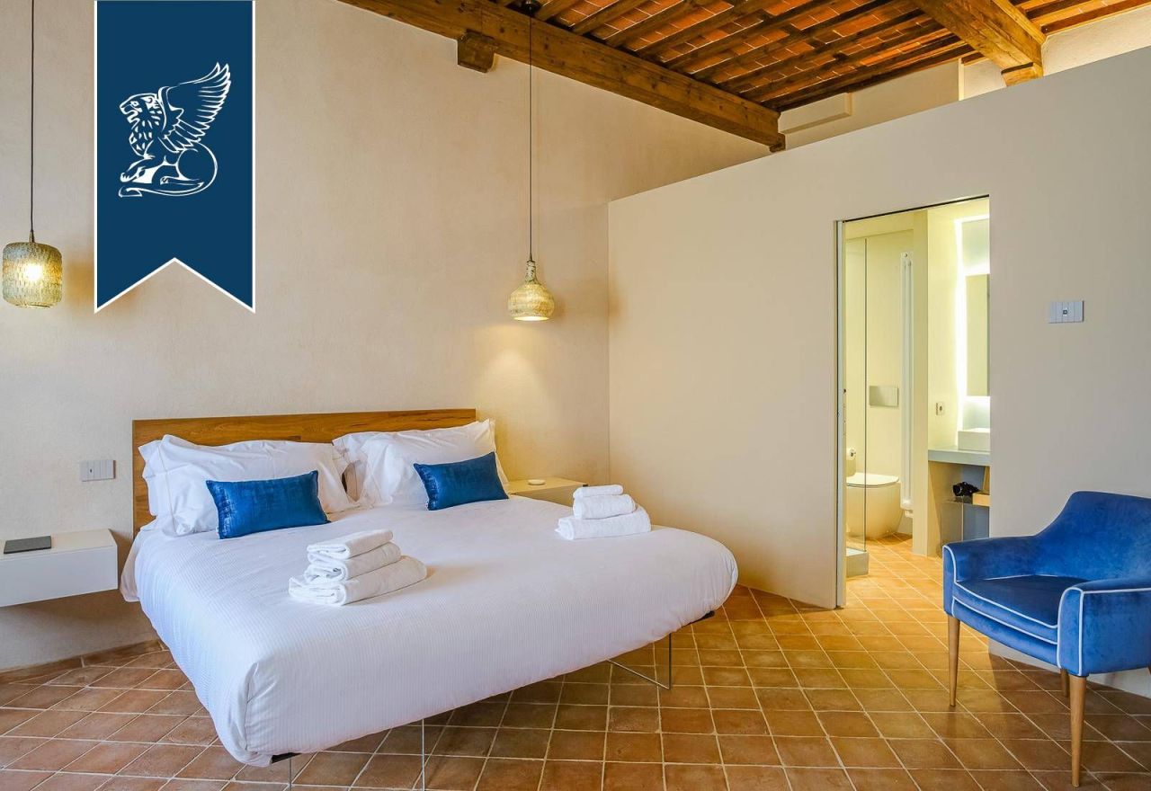 Отель, гостиница в Камайоре, Италия, 370 м² - фото 11