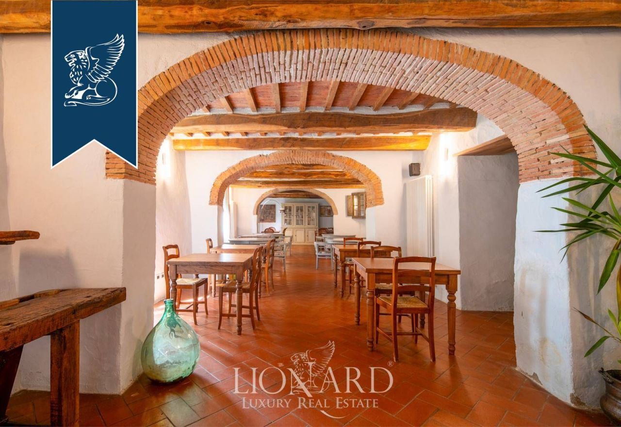 Дом в Сиене, Италия, 2 000 м² - фото 11