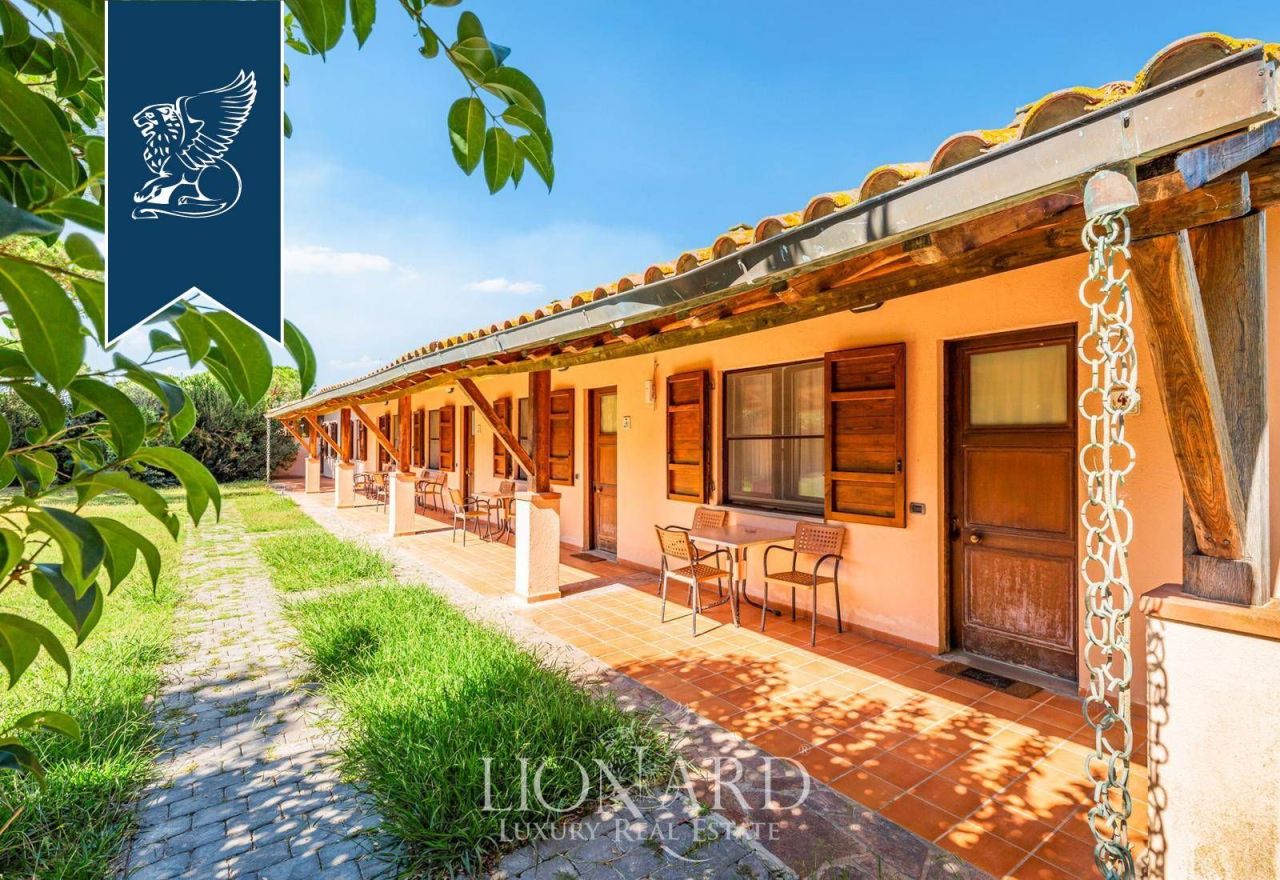 Ферма в Орбетелло, Италия, 898 м² - фото 11