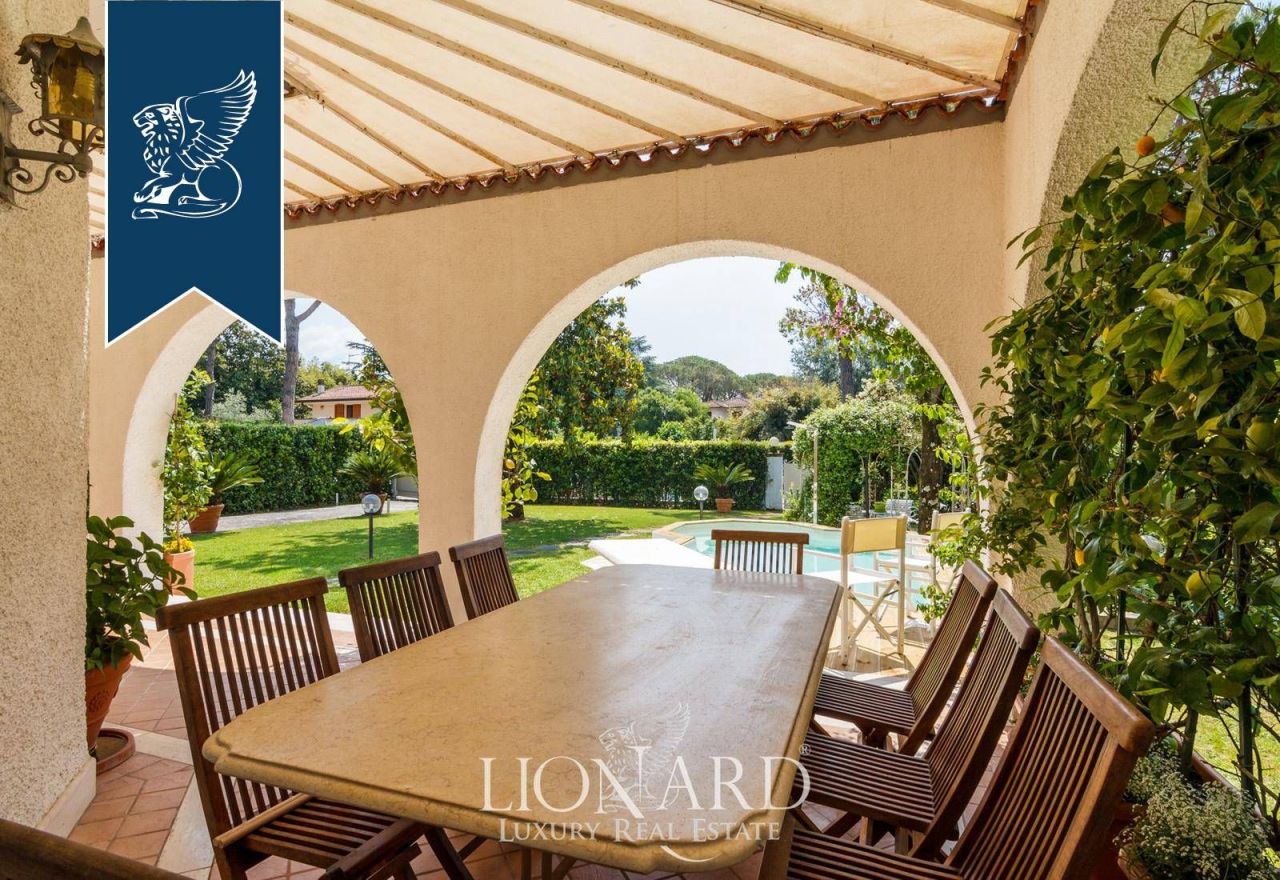 Вилла в Форте деи Марми, Италия, 216 м² - фото 11