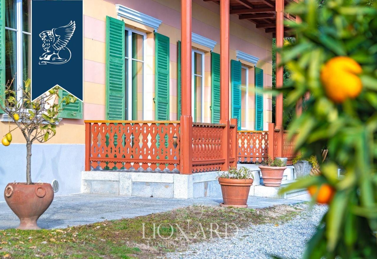 Вилла в Вербании, Италия, 1 000 м² - фото 11