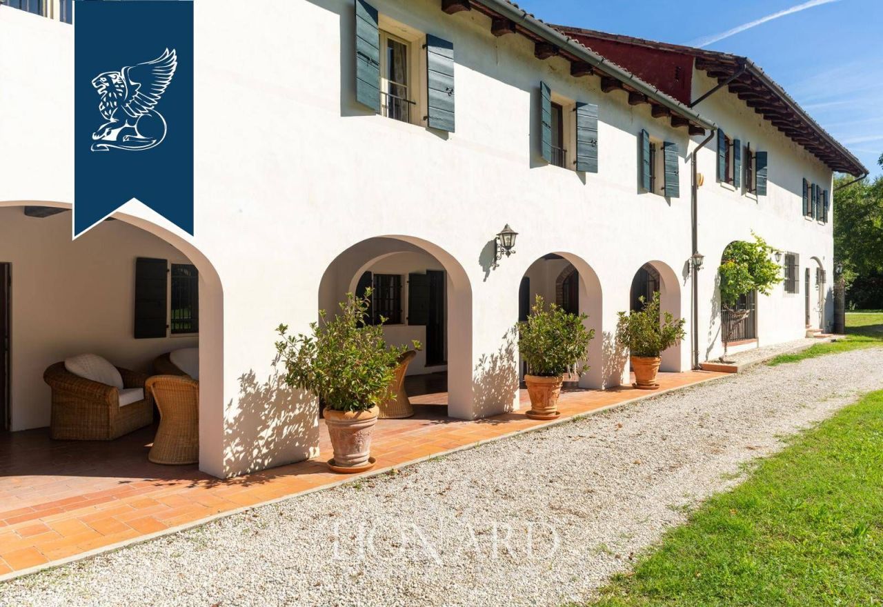 Вилла в Тревизо, Италия, 1 884 м² - фото 11