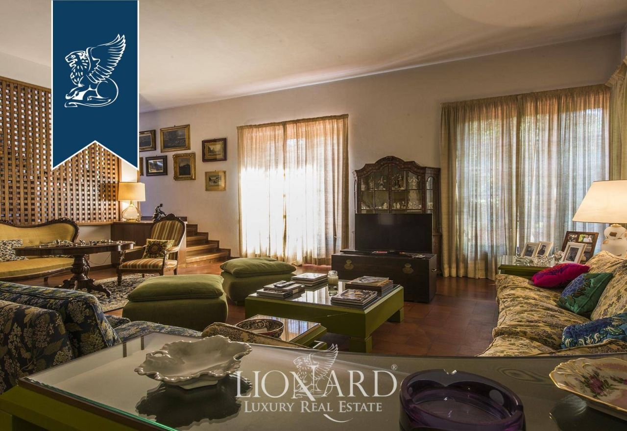 Вилла в Лукке, Италия, 500 м² - фото 11