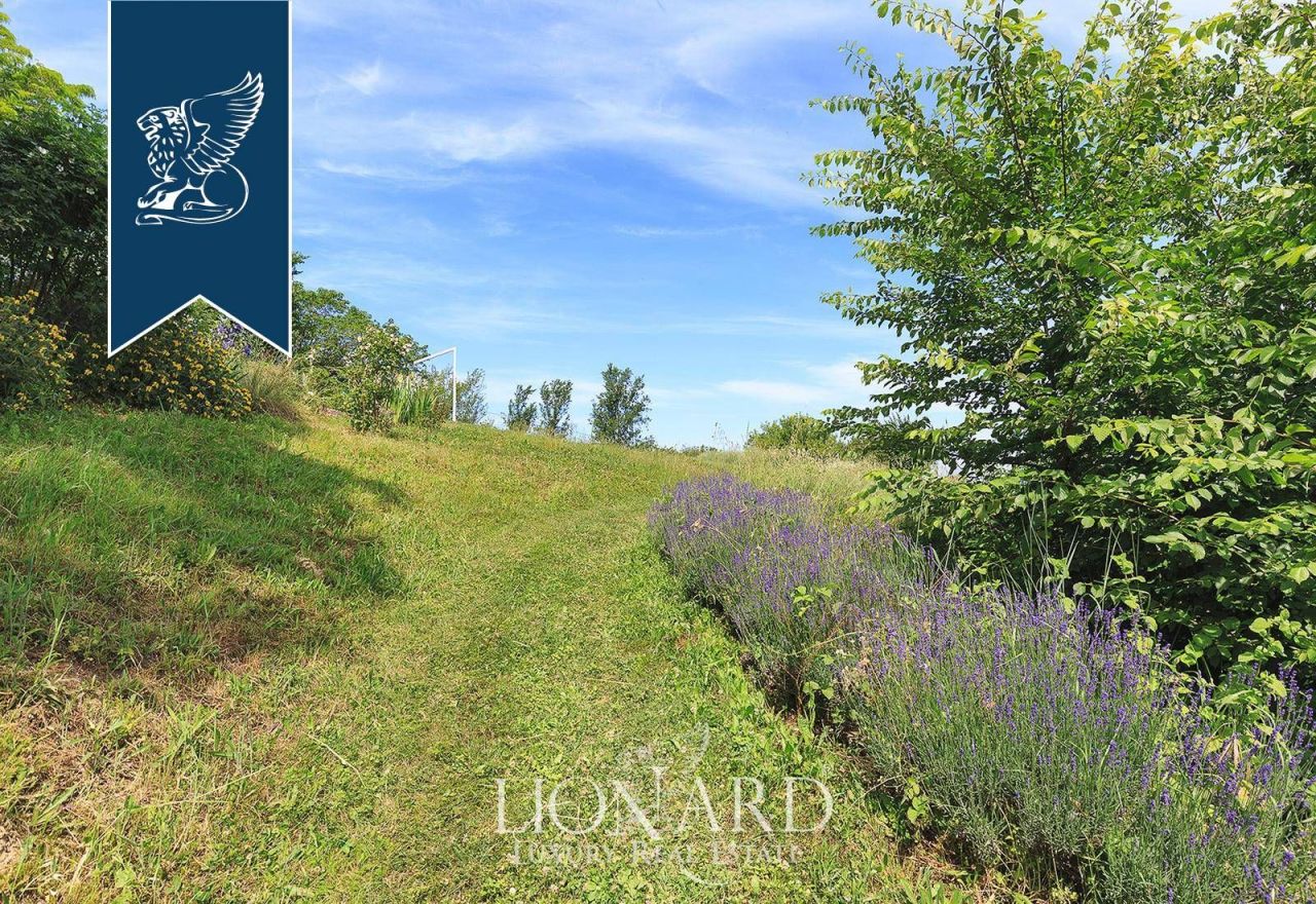 Замок в Форли-Чезене, Италия, 1 000 м² - фото 11