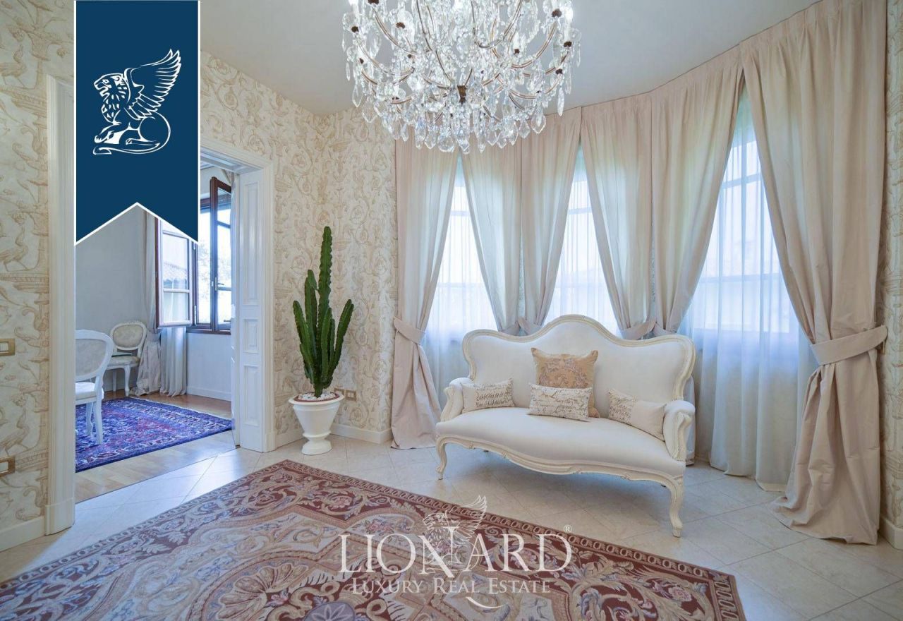 Вилла в Брешии, Италия, 400 м² - фото 11