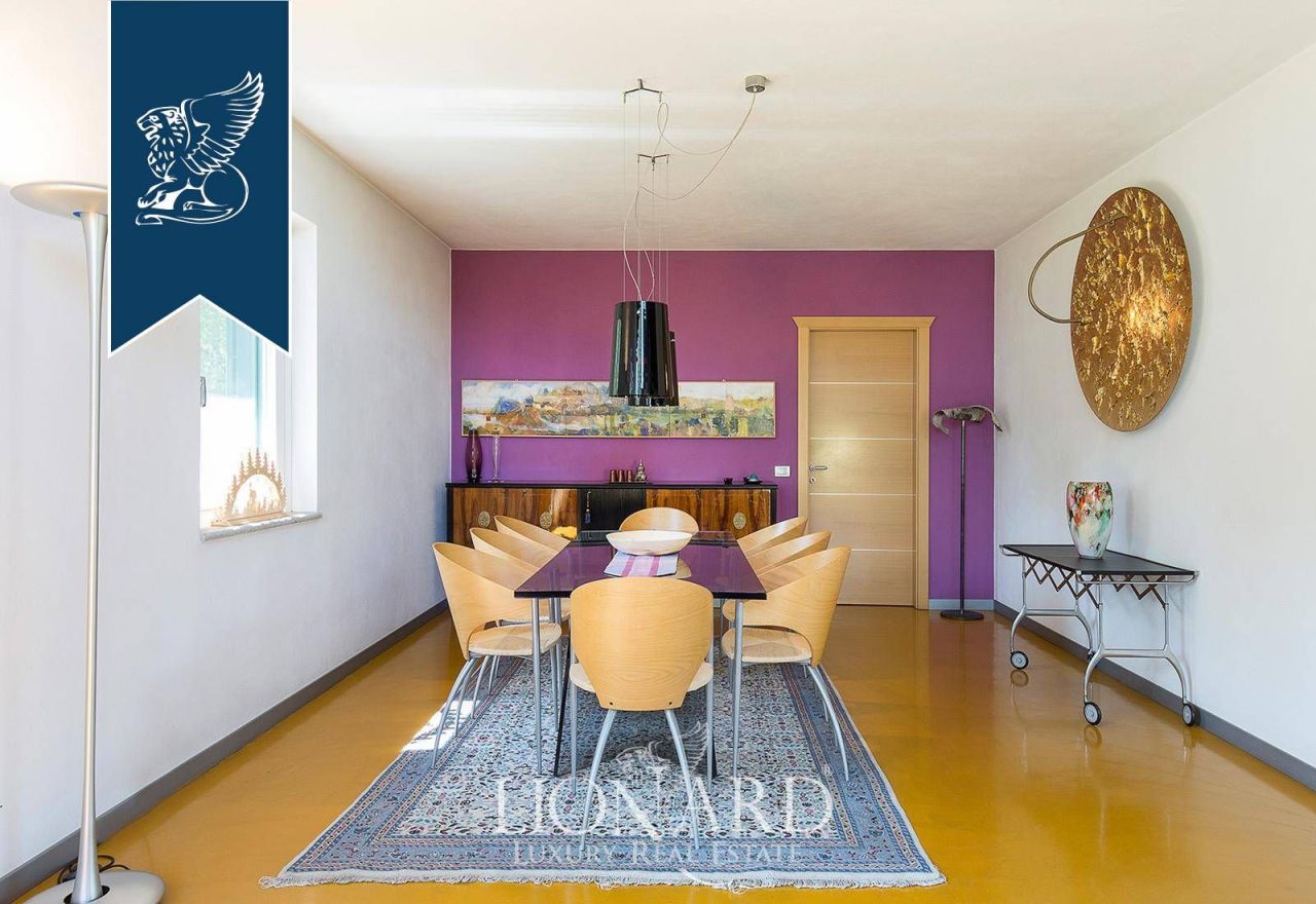 Вилла в Новаре, Италия, 700 м² - фото 11