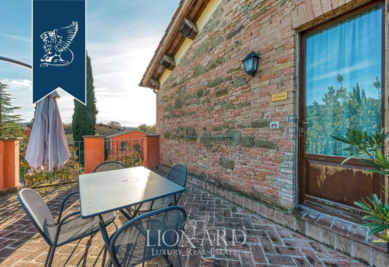 Ферма в Беттоне, Италия, 1 900 м² - фото 12