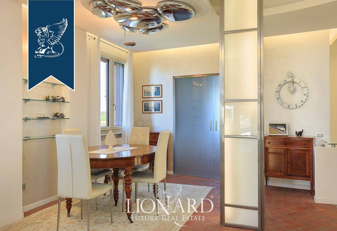 Вилла в Милане, Италия, 300 м² - фото 12