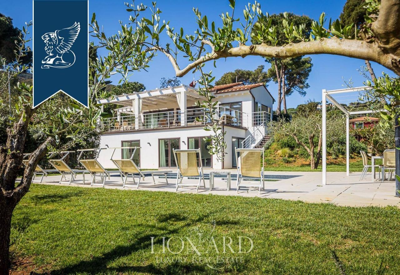 Вилла в Ливорно, Италия, 415 м² - фото 12