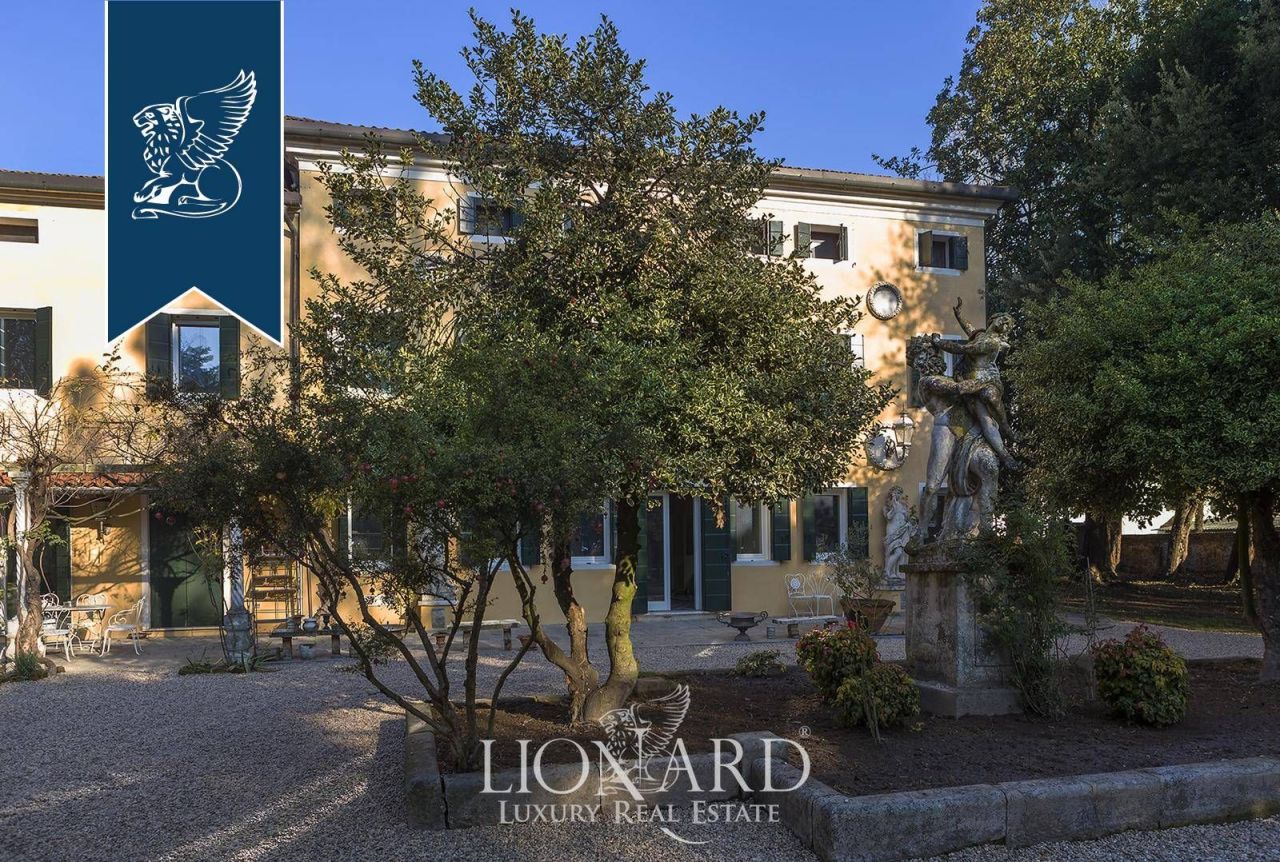 Вилла в Венеции, Италия, 750 м² - фото 13