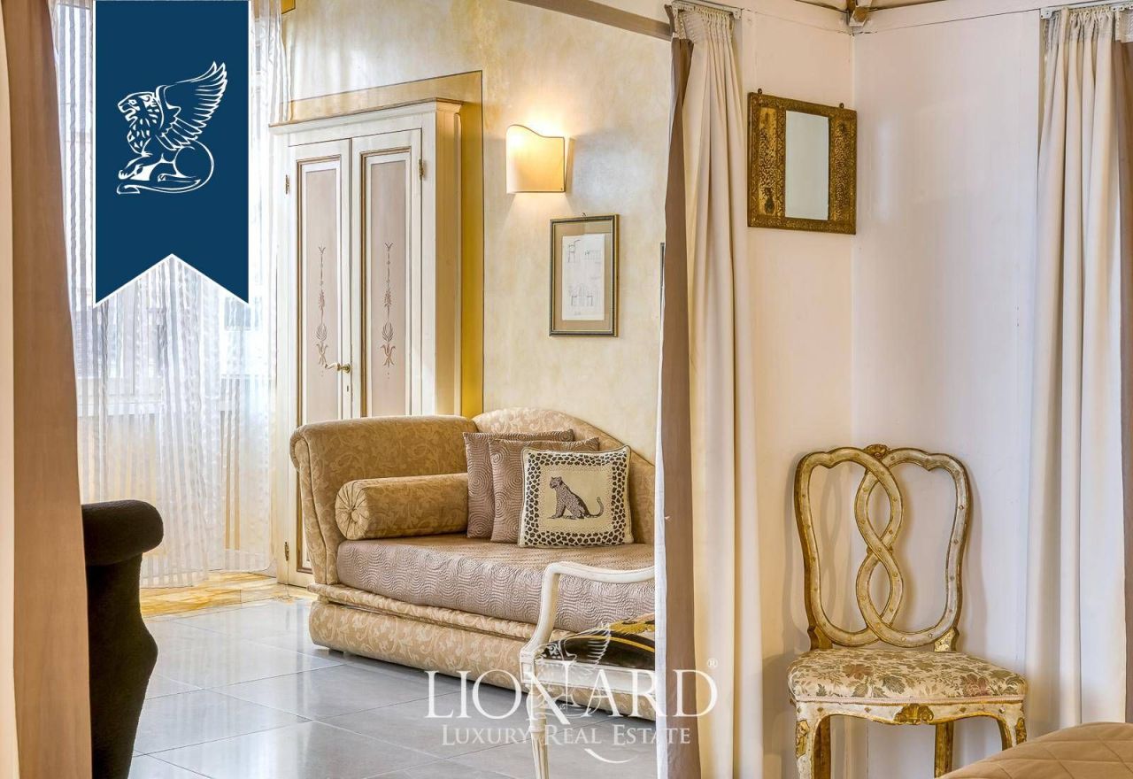 Апартаменты в Риме, Италия, 460 м² - фото 13