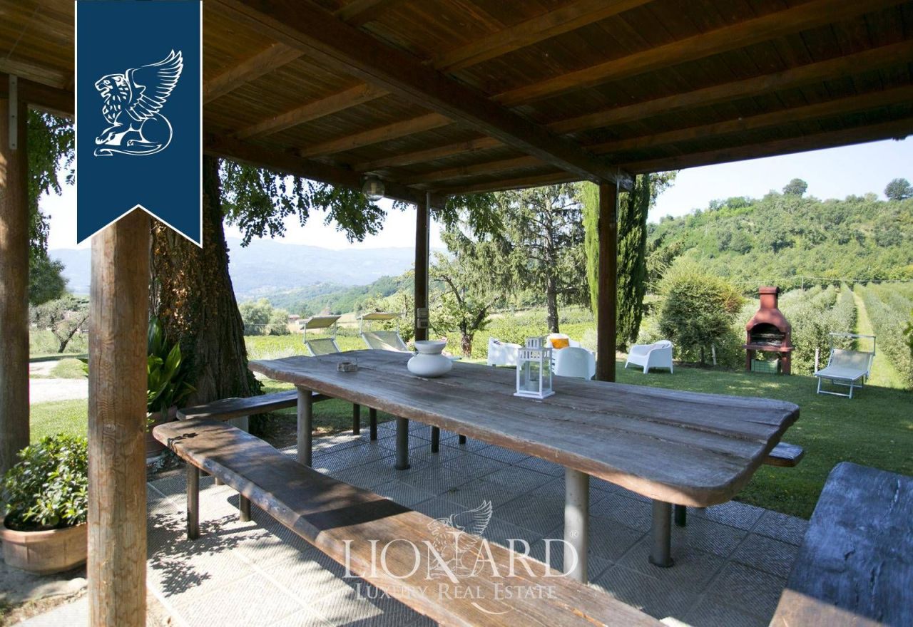 Ферма в Виккьо, Италия, 1 000 м² - фото 13