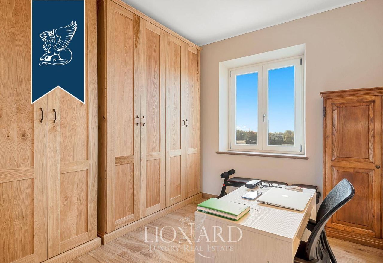 Вилла в Капаннори, Италия, 340 м² - фото 13