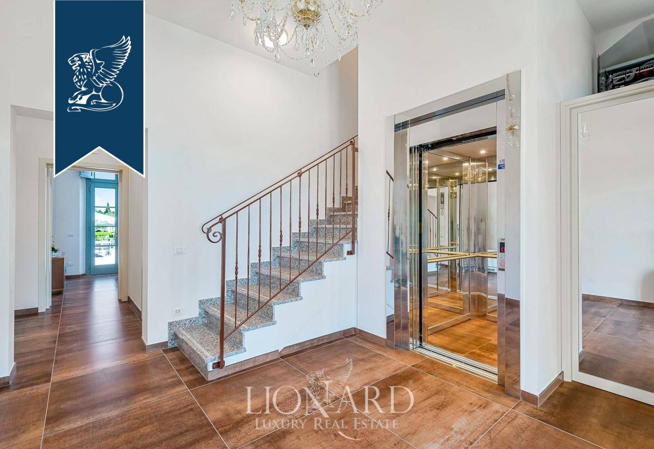 Вилла в Капаннори, Италия, 2 900 м² - фото 13