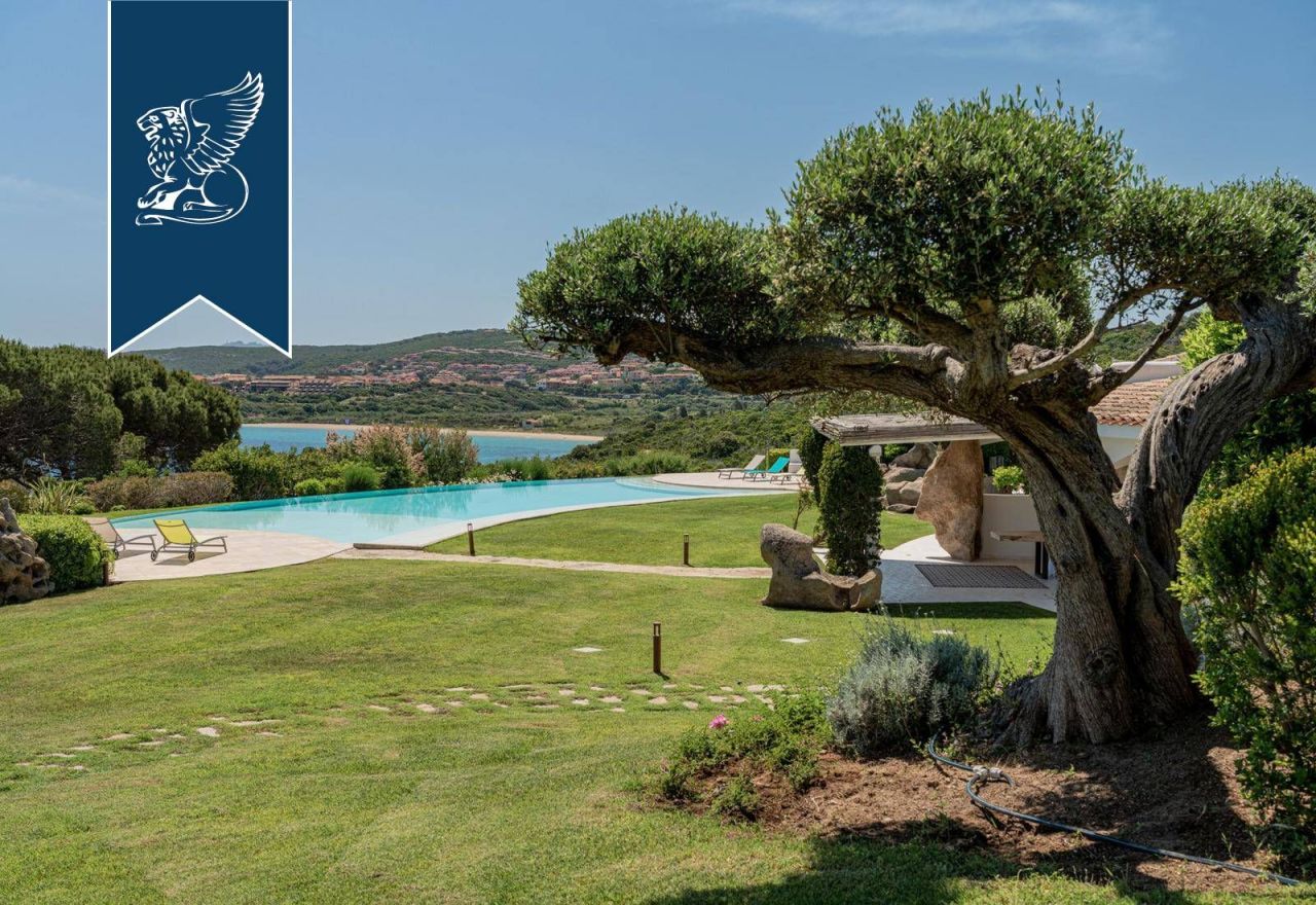 Вилла в Палау, Италия, 435 м² - фото 13