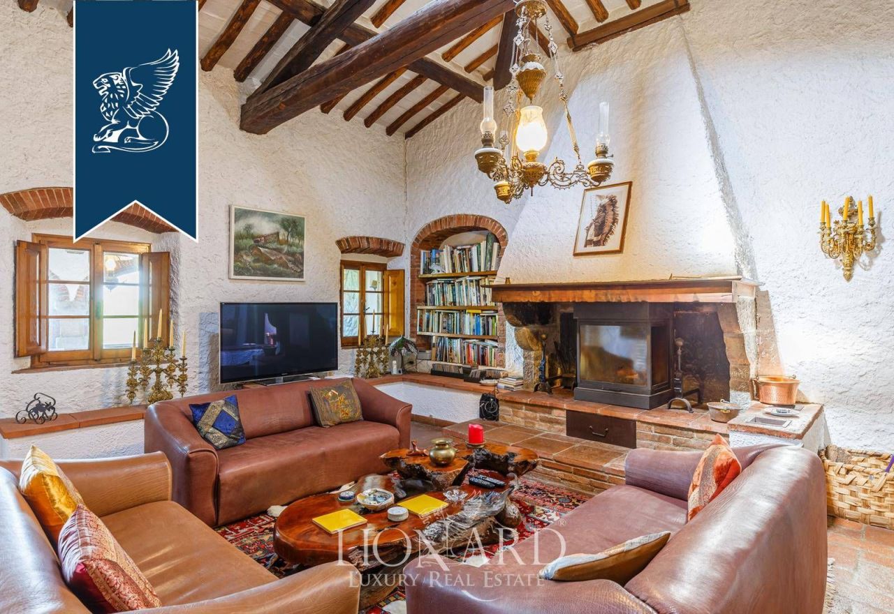 Вилла в Сиене, Италия, 700 м² - фото 13