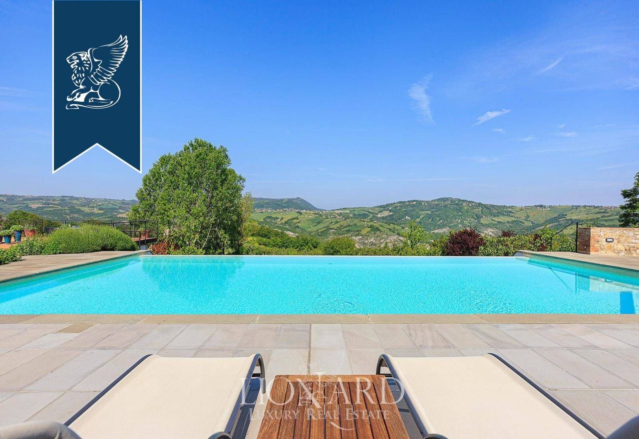 Вилла в Модене, Италия, 900 м² - фото 13