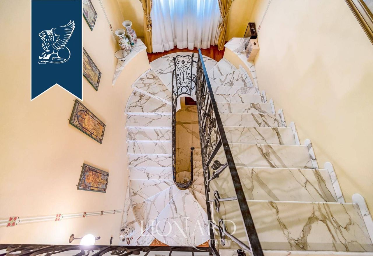 Вилла в Пизе, Италия, 400 м² - фото 13