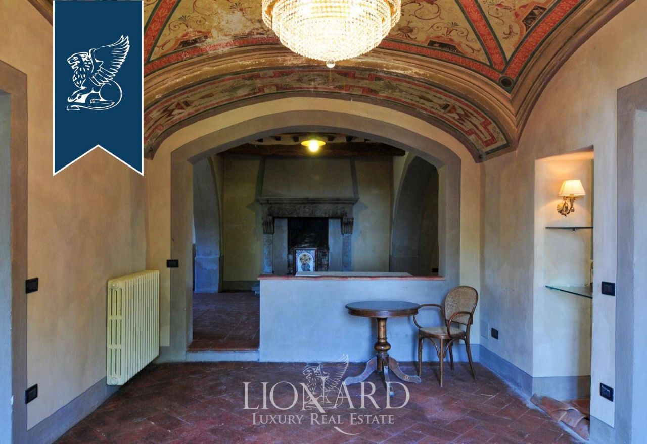 Вилла в Ареццо, Италия, 2 000 м² - фото 13