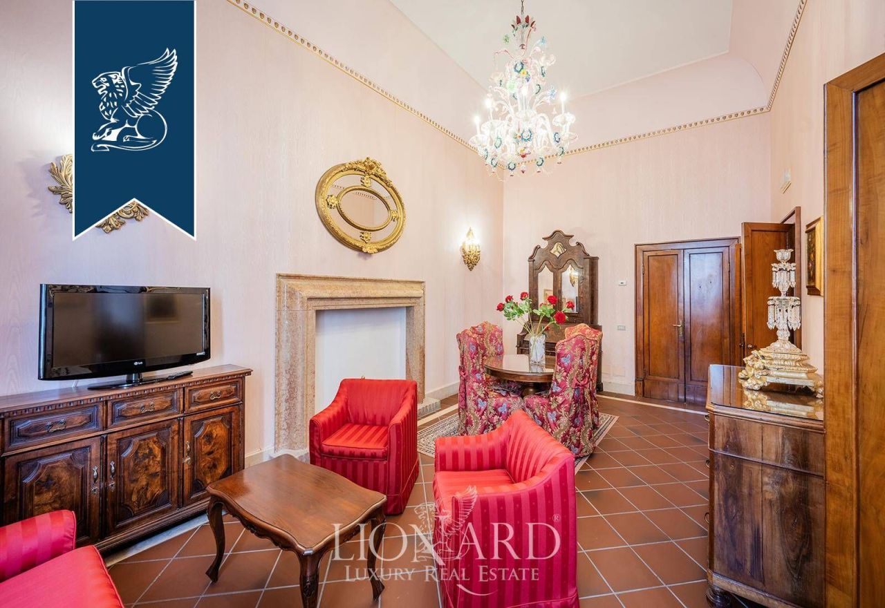 Отель, гостиница в Феррара, Италия, 2 273 м² - фото 13