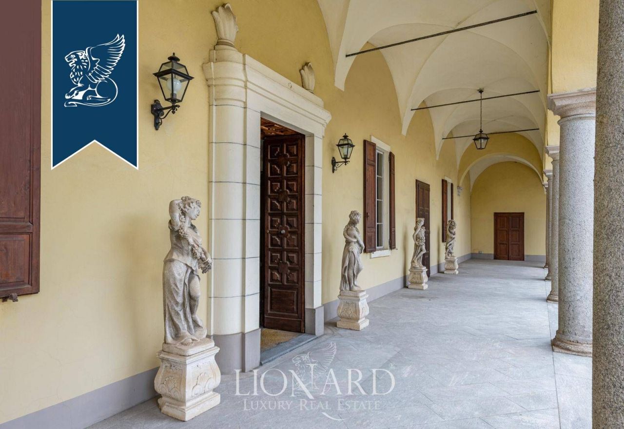 Ферма в Павии, Италия, 2 000 м² - фото 13