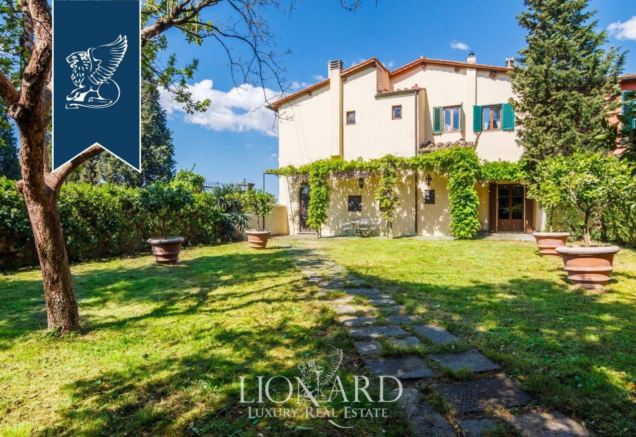 Вилла во Флоренции, Италия, 300 м² - фото 13