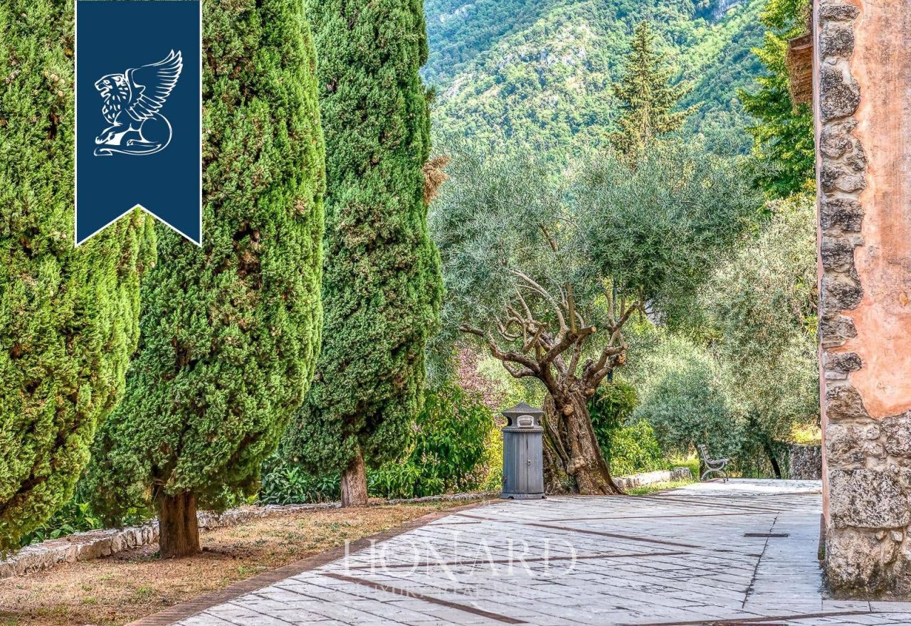 Вилла в Фрозиноне, Италия, 1 000 м² - фото 13