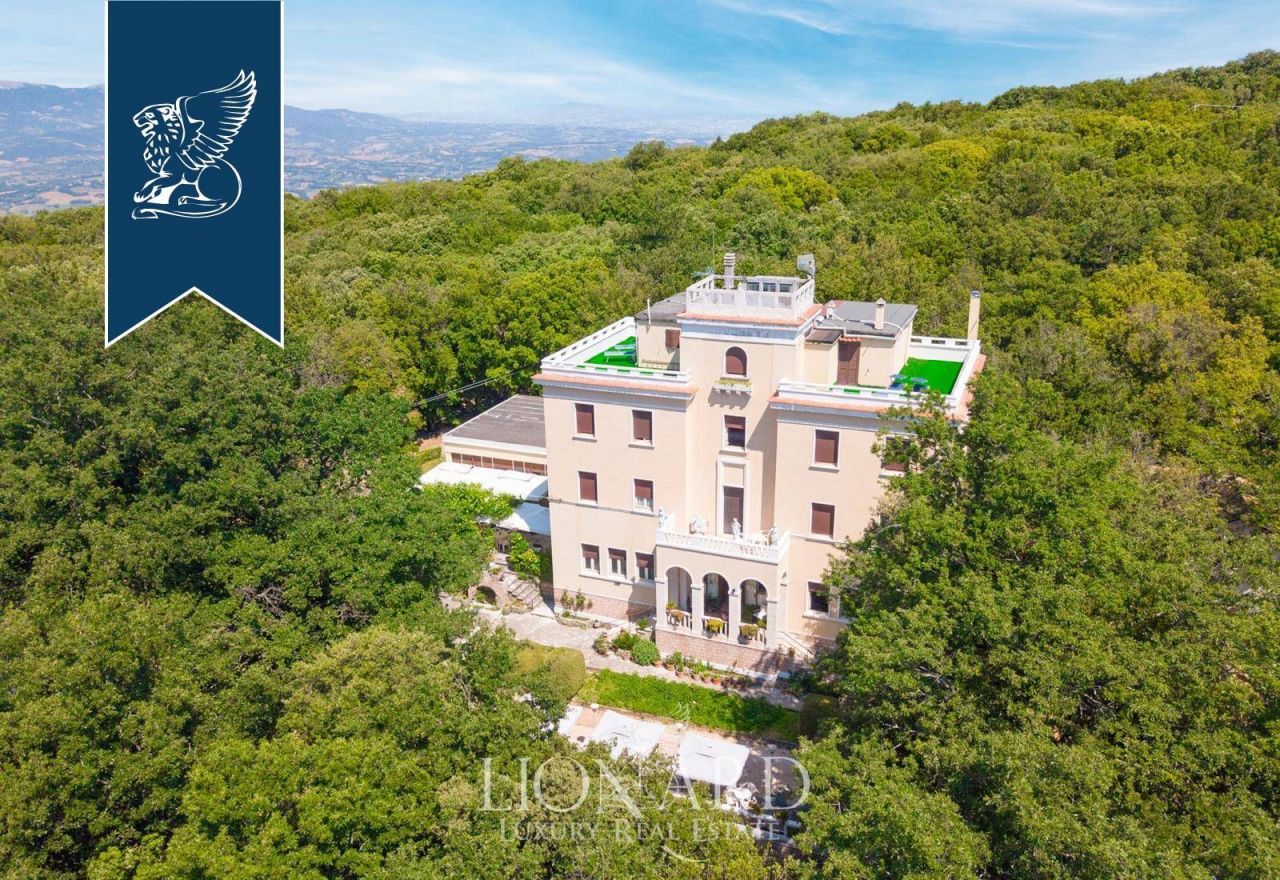 Отель, гостиница в Сполето, Италия, 1 500 м² - фото 13