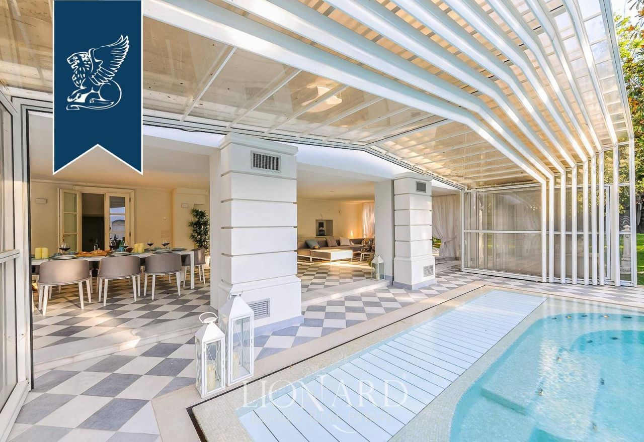 Вилла во Флоренции, Италия, 750 м² - фото 13