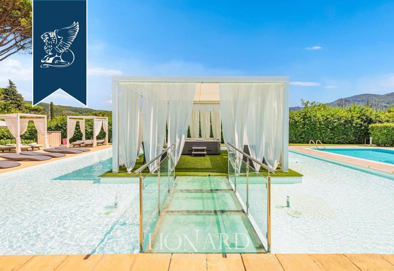 Отель, гостиница в Ареццо, Италия, 2 500 м² - фото 13