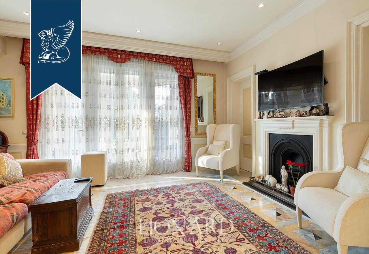 Вилла в Венеции, Италия, 600 м² - фото 13