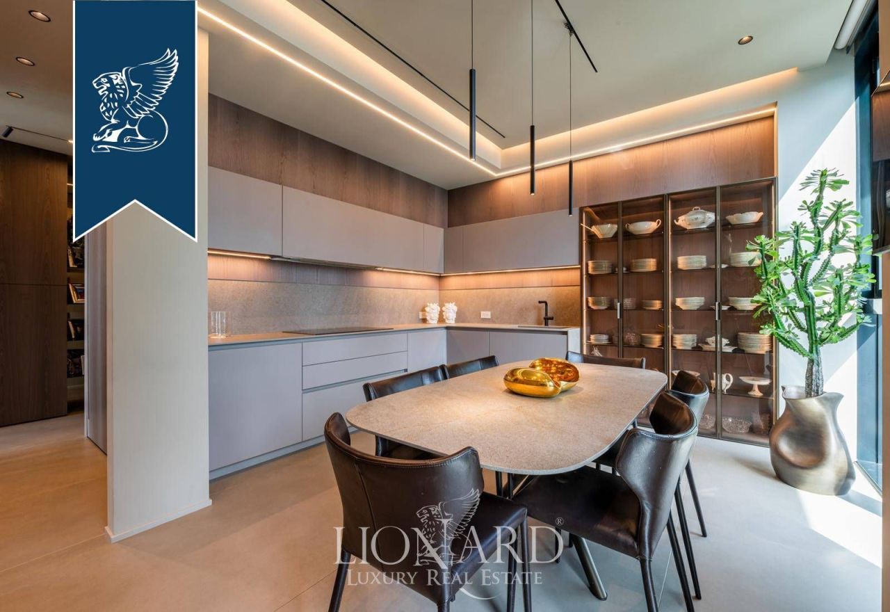 Апартаменты в Милане, Италия, 316 м² - фото 13