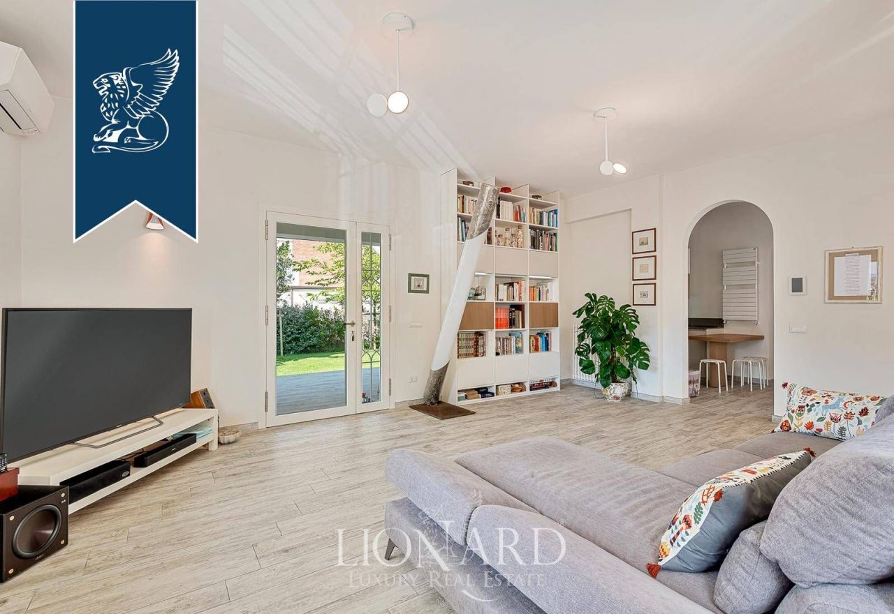 Вилла в Форте деи Марми, Италия, 254 м² - фото 13