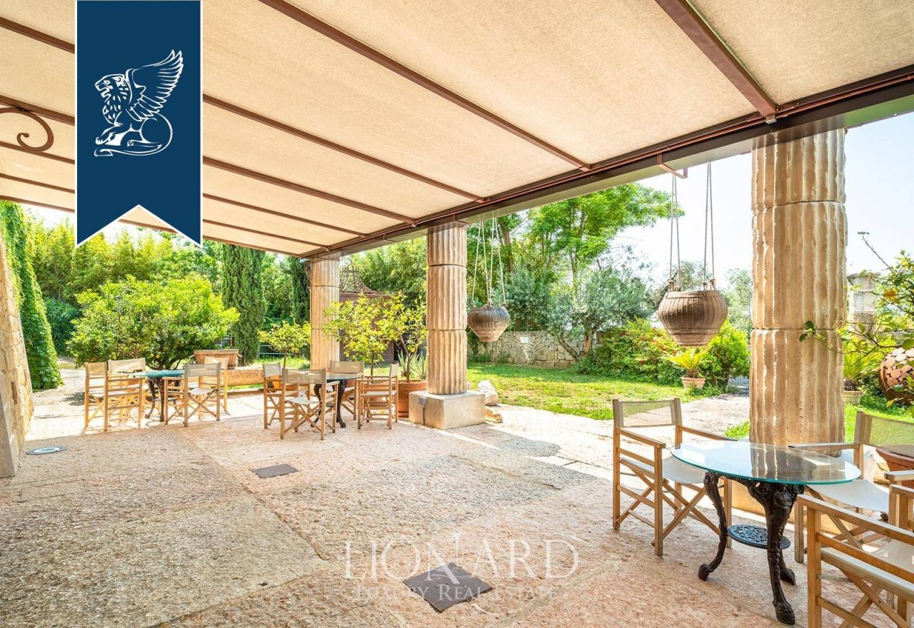 Вилла в Вероне, Италия, 1 300 м² - фото 13