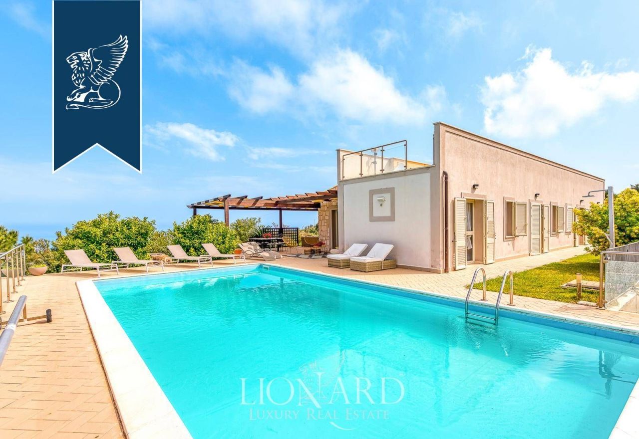 Вилла в Чефалу, Италия, 262 м² - фото 13